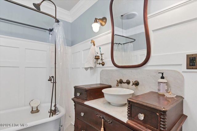 335 E Connecticut Avenue, Southern Pines, NC 28387