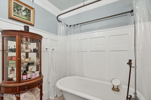 335 E Connecticut Avenue, Southern Pines, NC 28387