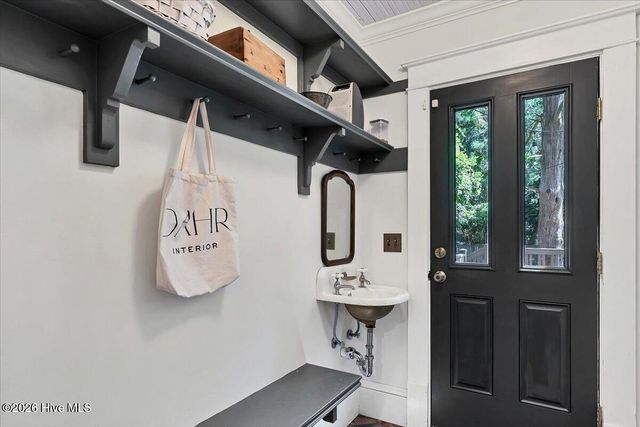 335 E Connecticut Avenue, Southern Pines, NC 28387