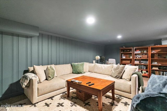 335 E Connecticut Avenue, Southern Pines, NC 28387