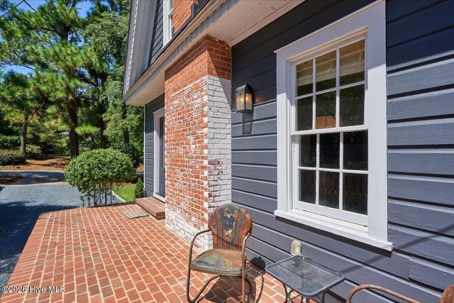335 E Connecticut Avenue, Southern Pines, NC 28387