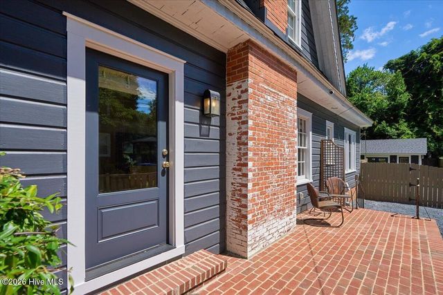 335 E Connecticut Avenue, Southern Pines, NC 28387