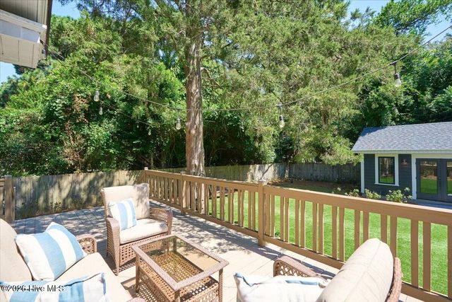 335 E Connecticut Avenue, Southern Pines, NC 28387