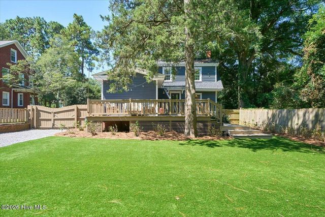 335 E Connecticut Avenue, Southern Pines, NC 28387