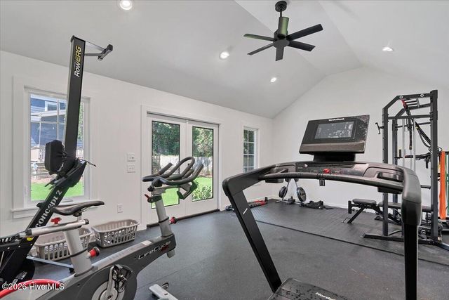 335 E Connecticut Avenue, Southern Pines, NC 28387