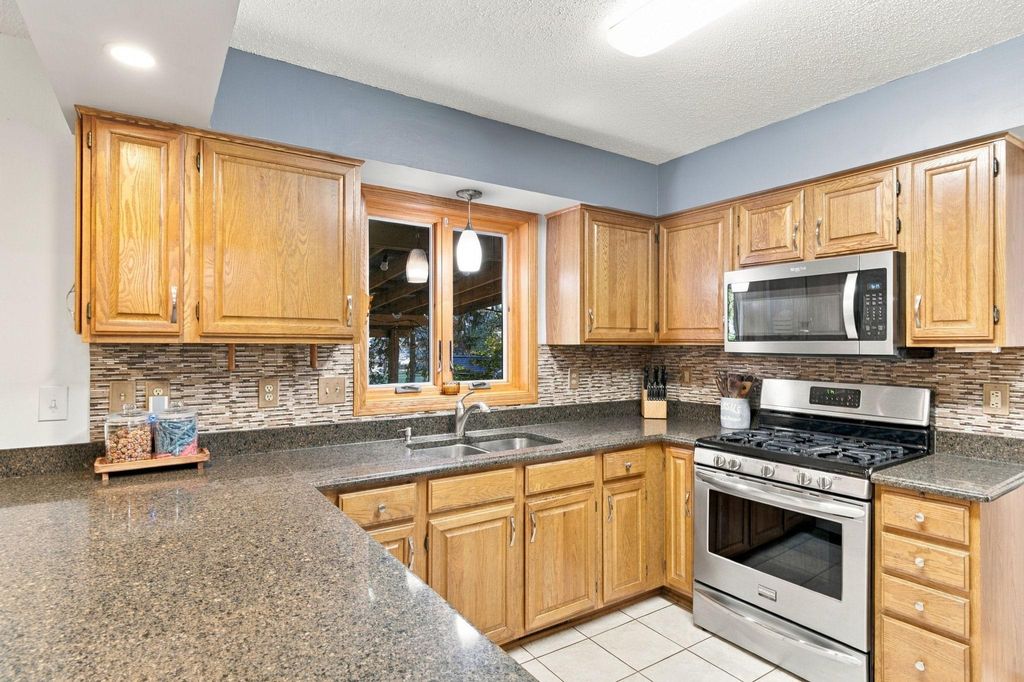 9078 Sierra Road, Woodbury, MN 55125 — photo 4