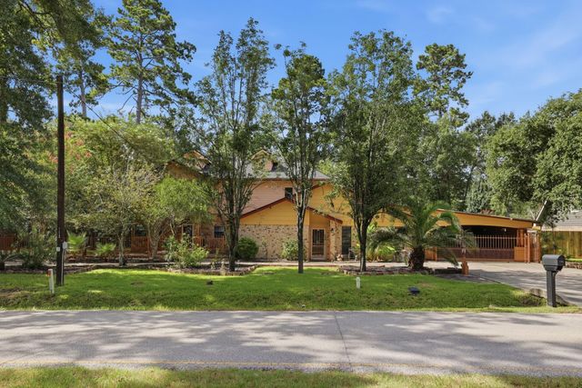 511 Chateau Woods Parkway Drive, Conroe, TX 77385