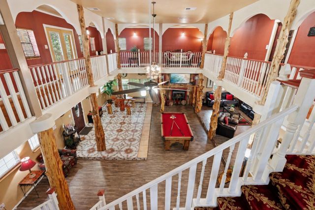 511 Chateau Woods Parkway Drive, Conroe, TX 77385