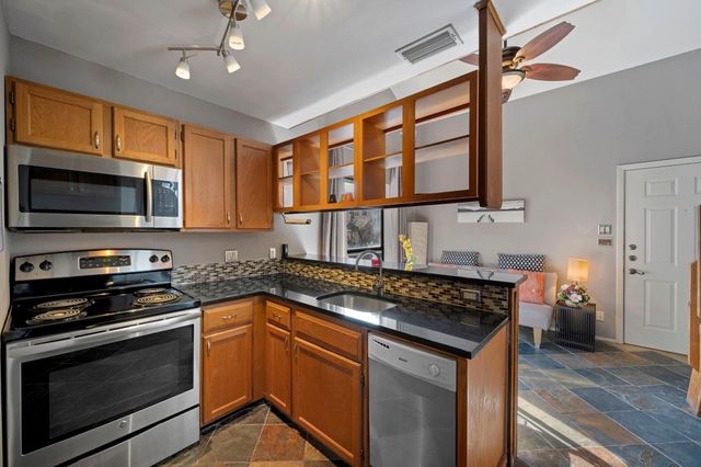 2210 Pearl ST 301, Austin, TX 78705