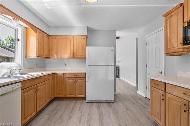 2810 Spring House Place, Greensboro, NC 27410