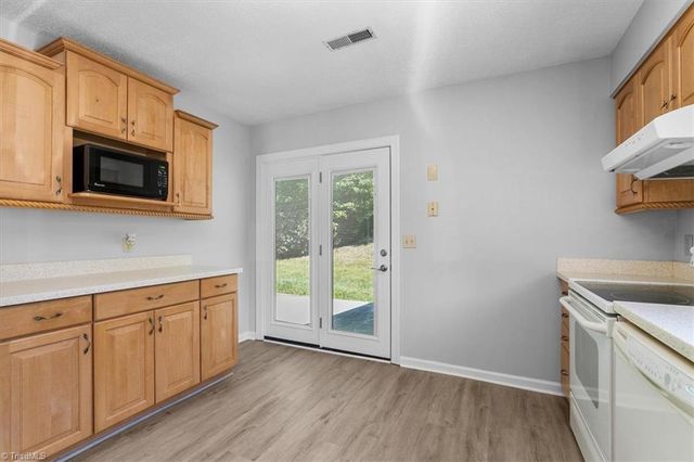 2810 Spring House Place, Greensboro, NC 27410