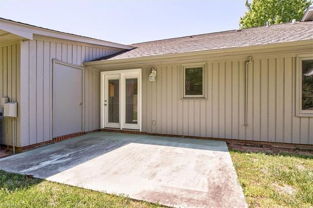 2810 Spring House Place, Greensboro, NC 27410