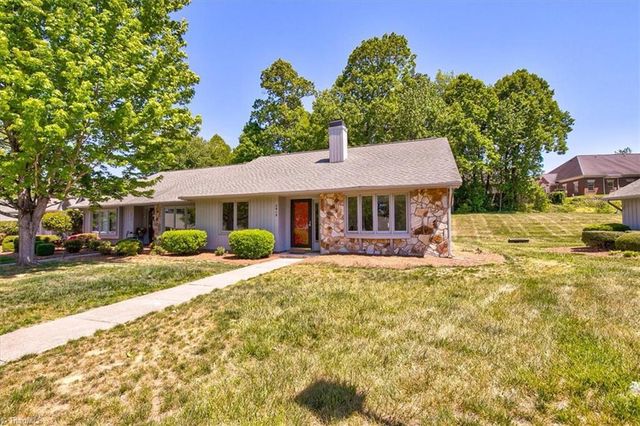 2810 Spring House Place, Greensboro, NC 27410