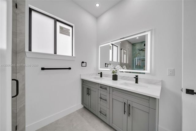 3115 2nd ST SW, Lehigh Acres, FL 33976