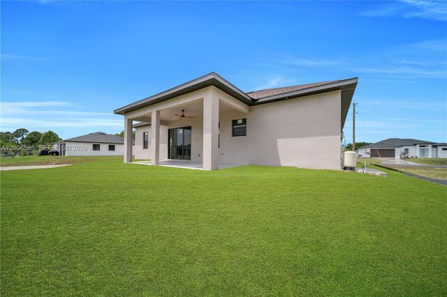 3115 2nd ST SW, Lehigh Acres, FL 33976