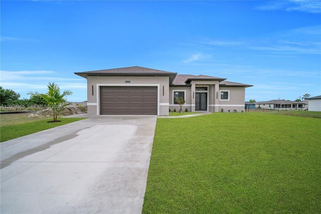 3115 2nd ST SW, Lehigh Acres, FL 33976