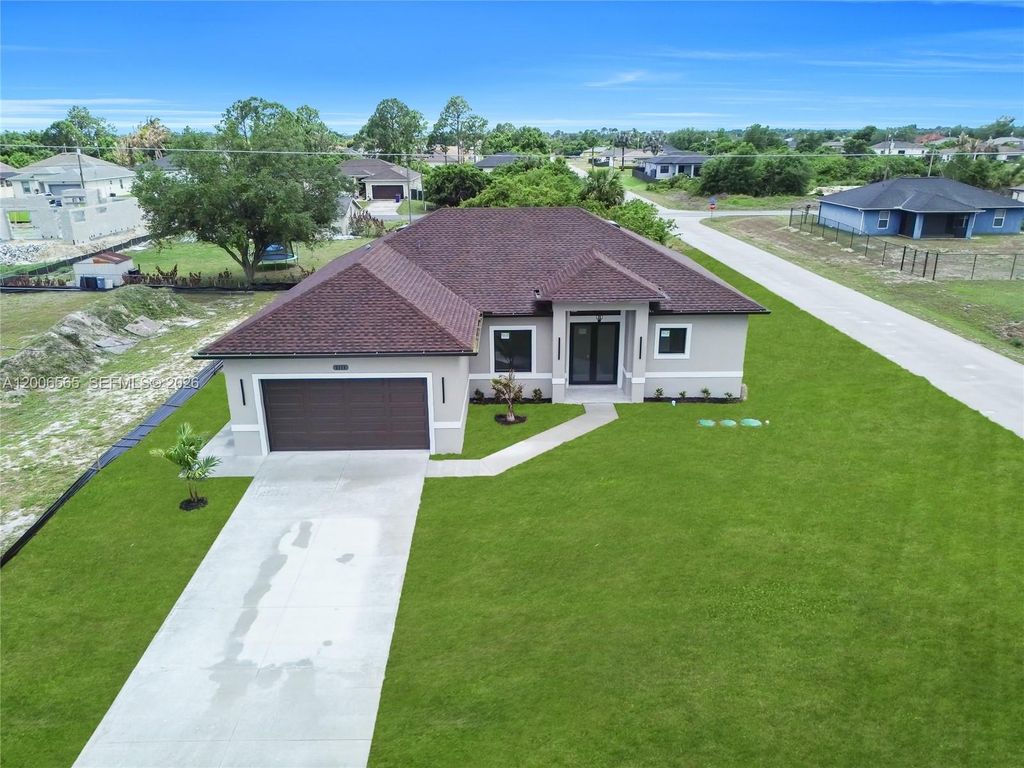 3115 2nd ST SW, Lehigh Acres, FL 33976