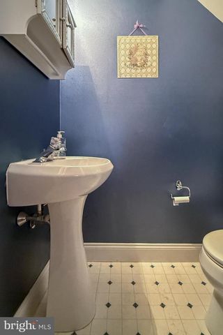 2045 HARBOUR DR, Palmyra, NJ 08065