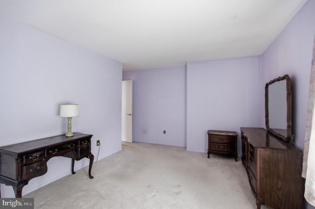 2045 HARBOUR DR, Palmyra, NJ 08065