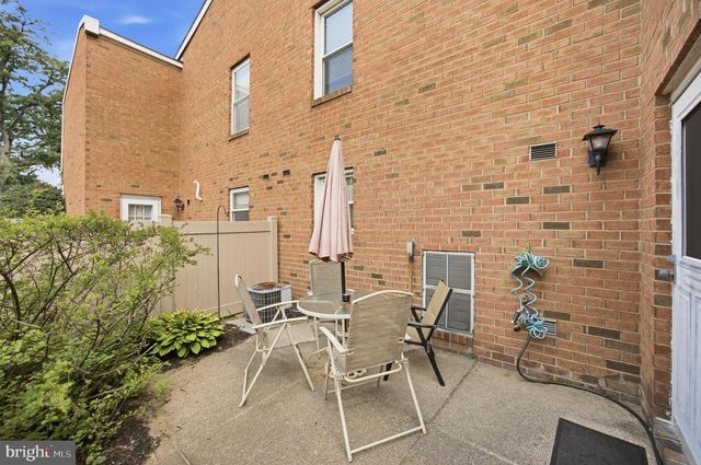 2045 HARBOUR DR, Palmyra, NJ 08065