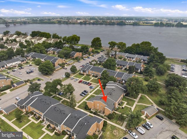 2045 HARBOUR DR, Palmyra, NJ 08065