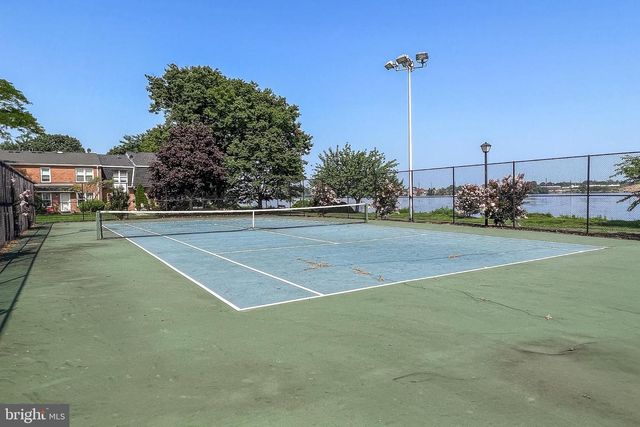 2045 HARBOUR DR, Palmyra, NJ 08065