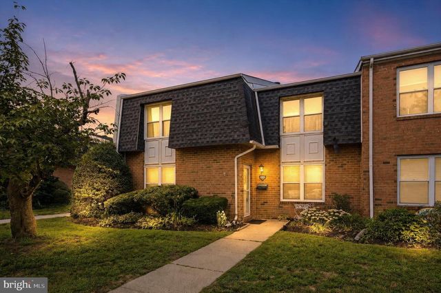 2045 HARBOUR DR, Palmyra, NJ 08065