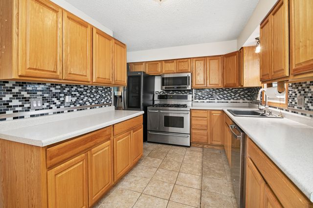 440 Dover Turn, Bourbonnais, IL 60914