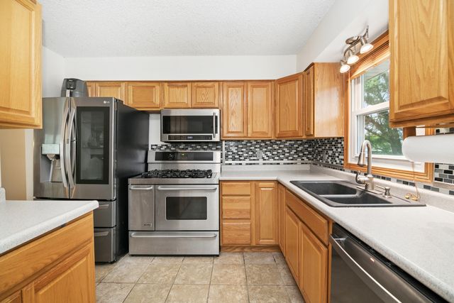 440 Dover Turn, Bourbonnais, IL 60914