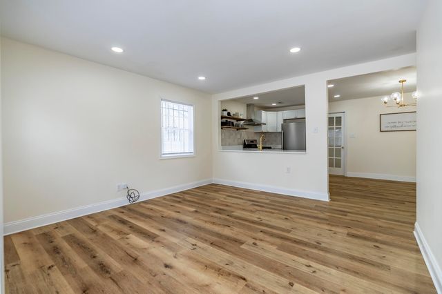 1121 Dekalb Street, Gary, IN 46403