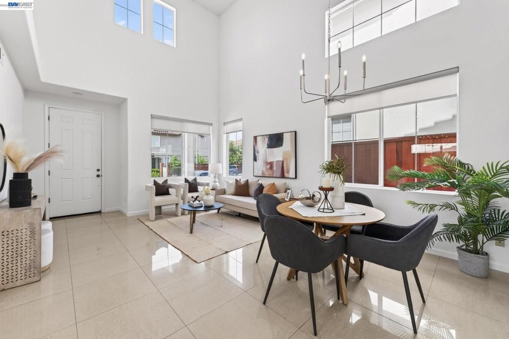 Image 10 of property listing at 34517 Windflower Ln, Union City, CA 94587
