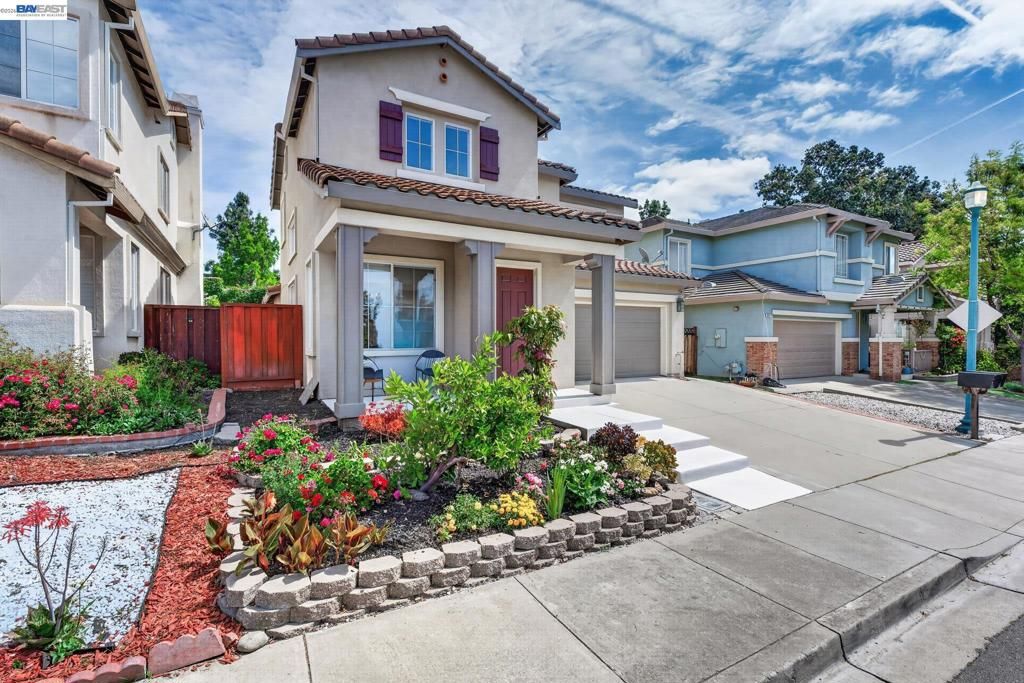 Image 2 of property listing at 34517 Windflower Ln, Union City, CA 94587