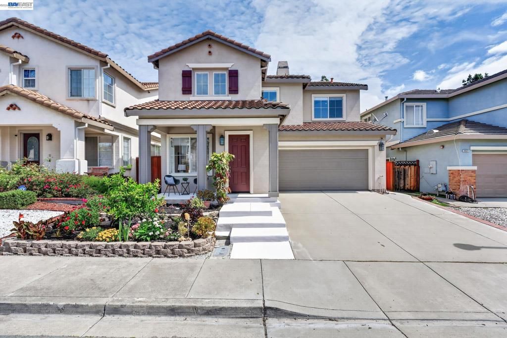 Image 3 of property listing at 34517 Windflower Ln, Union City, CA 94587