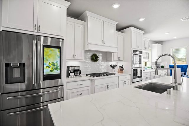 10026 Golden Woods Drive, Missouri City, TX 77459