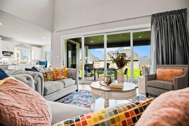 10026 Golden Woods Drive, Missouri City, TX 77459