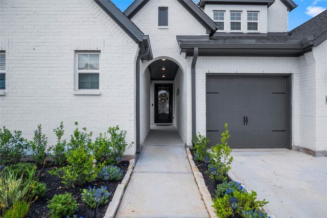 10026 Golden Woods Drive, Missouri City, TX 77459