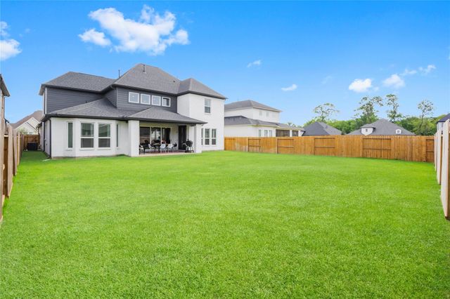 10026 Golden Woods Drive, Missouri City, TX 77459