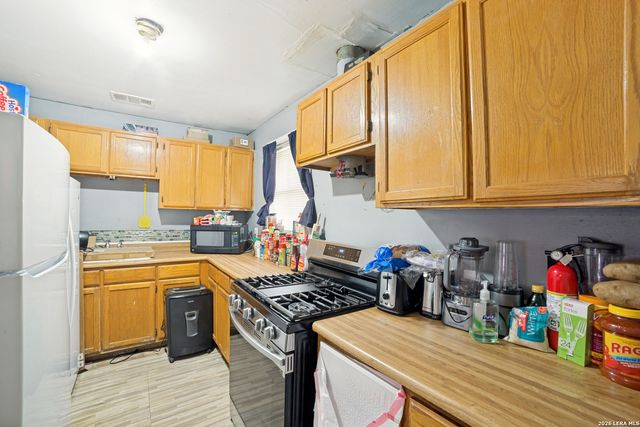 1915 DELFINO ST, San Antonio, TX 78237