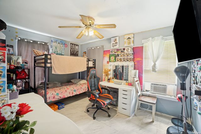 1915 DELFINO ST, San Antonio, TX 78237