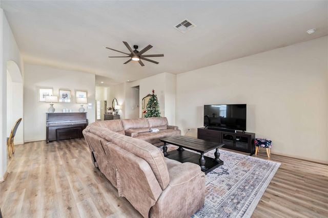 2502 Tiger Eye Drive, Rosharon, TX 77583