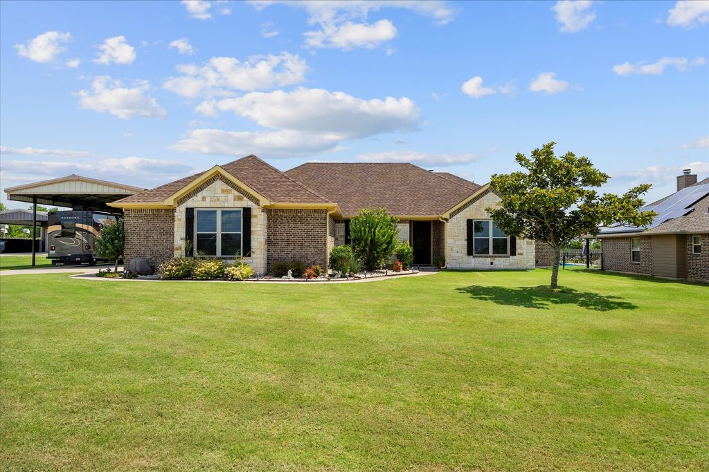 509 Brooks Drive, Nevada, TX 75173