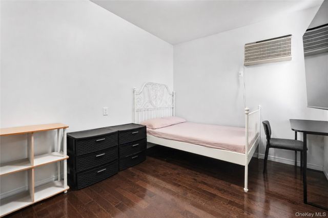 73-35 Myrtle Avenue, Glendale, NY 11385
