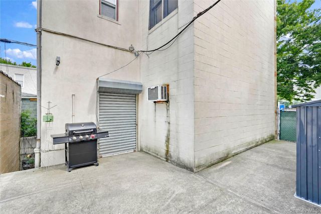 73-35 Myrtle Avenue, Glendale, NY 11385