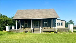 802 N 11th Street, Van Buren, AR 72956