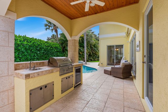 106 Nativa Circle, North Palm Beach, FL 33410