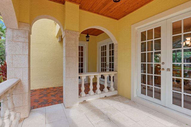 106 Nativa Circle, North Palm Beach, FL 33410