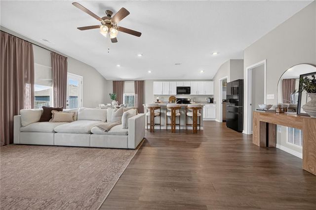 661 N Pear Street, Gardner, KS 66030