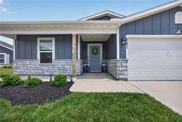 661 N Pear Street, Gardner, KS 66030