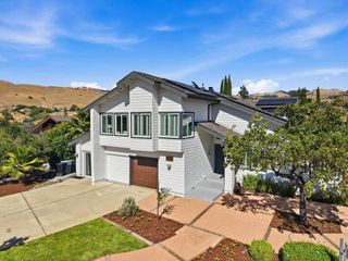 1237 Renraw Drive, San Jose, CA 95127