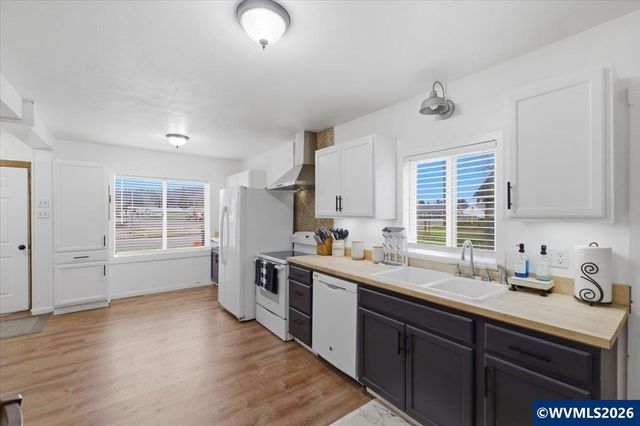 1154 S Second St, Lebanon, OR 97355